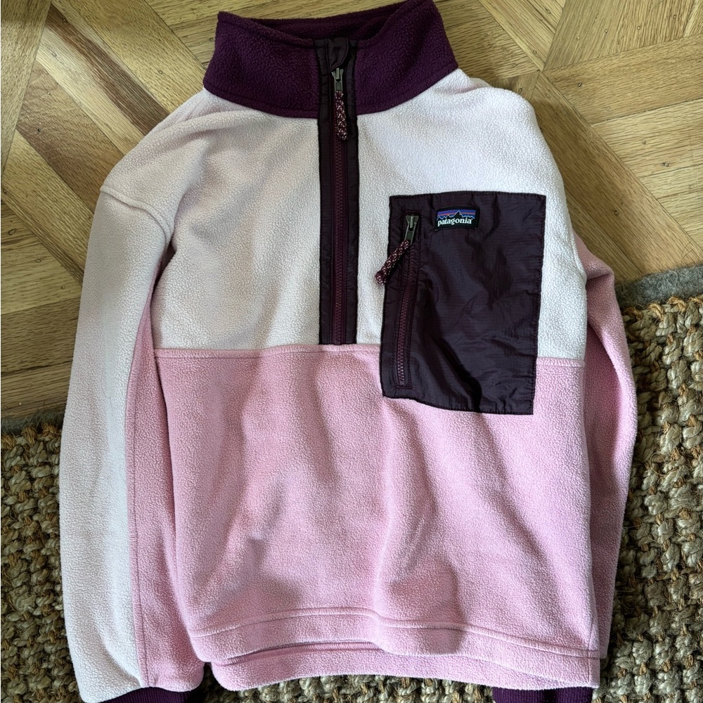Kids Patagonia Pink and Purple Fleece Pullover